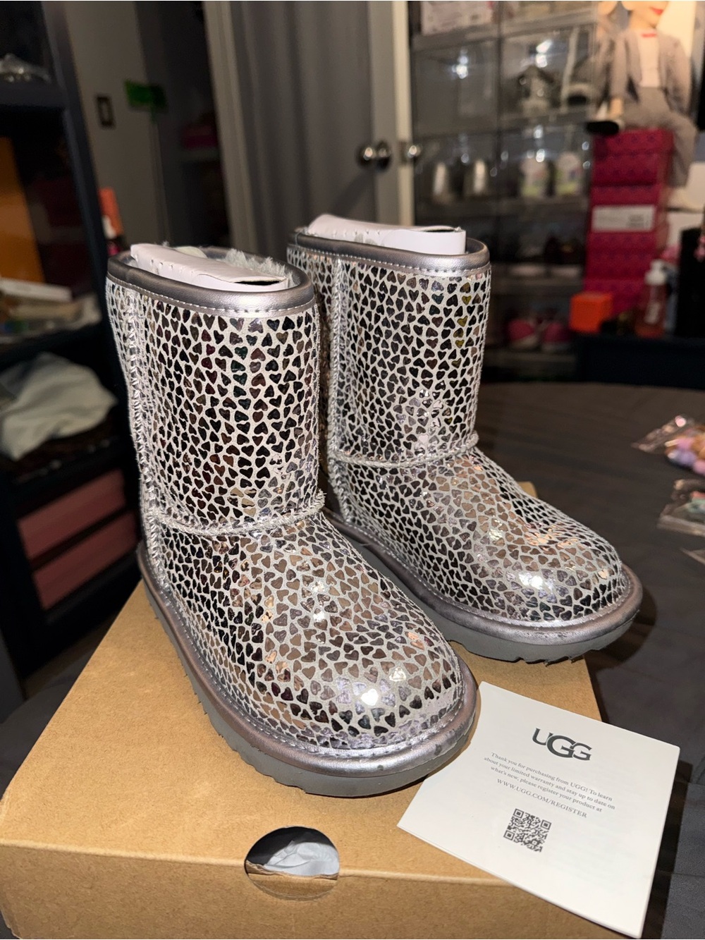 UGG Kids Metallic Silver Heart-Print Linited Editon Short Boots